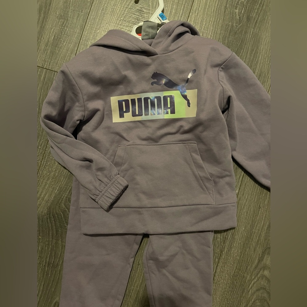 KIDS Puma Lavender Tracksuit with Logo Size 24M NWT